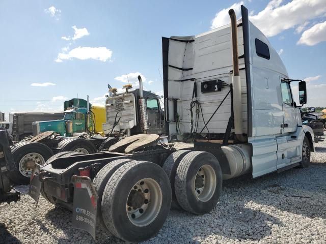 2016 Volvo VNL Semi Truck
