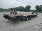 2016 PJ Gooseneck FD302 Equipment Trailer