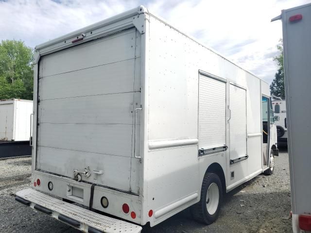 2013 Ford F59