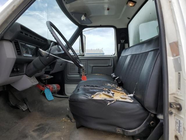 1998 Ford F700
