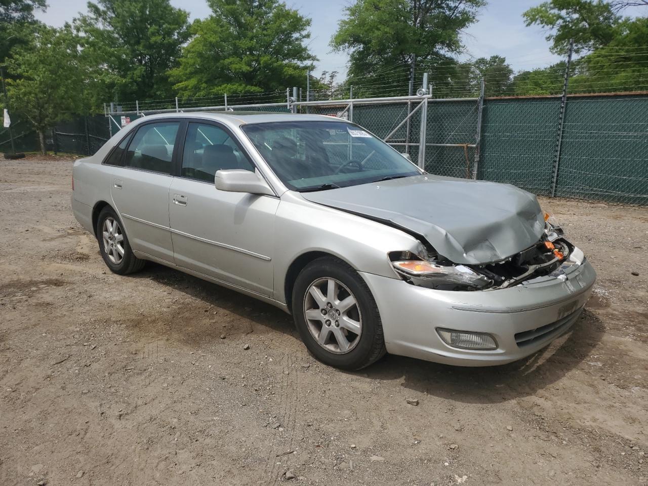 2000 Toyota Avalon xl