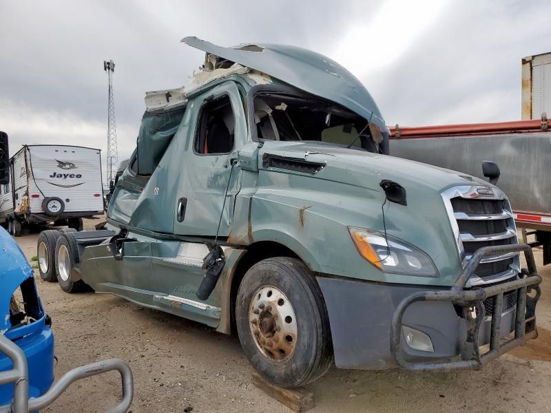 2020 Freightliner Cascadia 126 Semi Truck