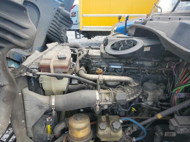 2016 Freightliner Cascadia 125
