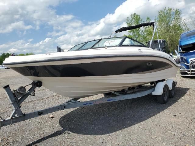 2016 Sea Ray Boat