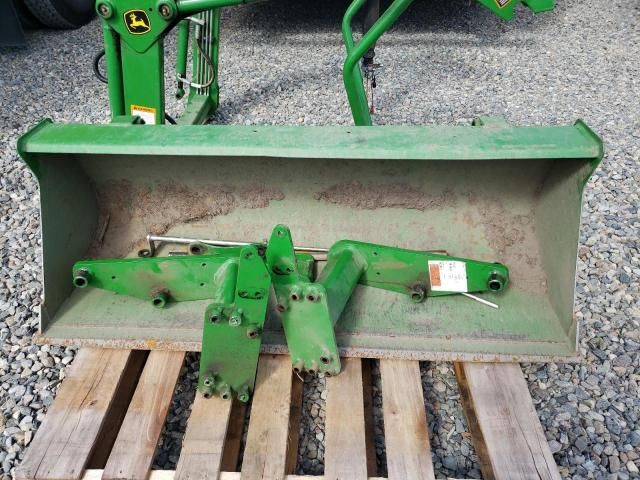 2021 John Deere 220R