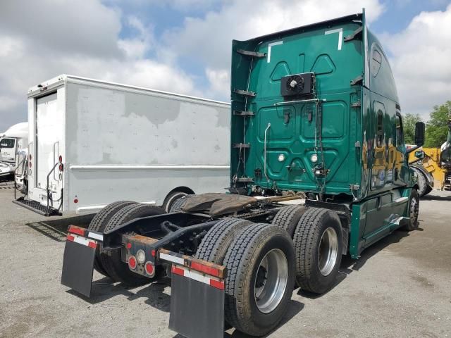 2019 Freightliner Cascadia 126 Semi Truck