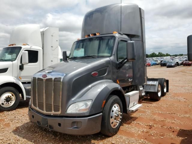 2019 Peterbilt 579