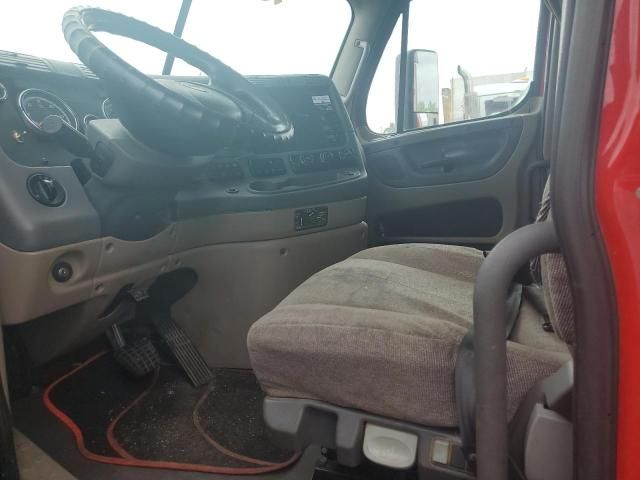 2017 Freightliner Cascadia 125 Semi Truck
