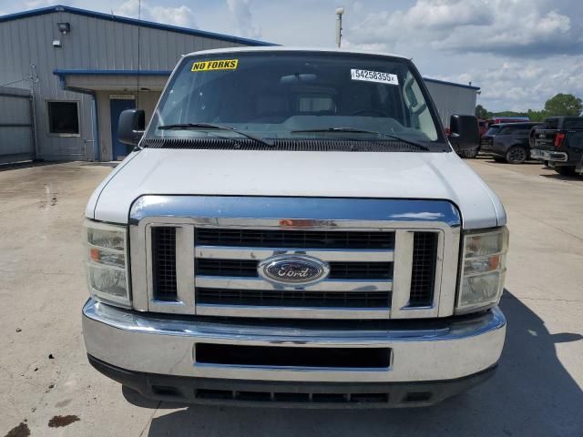 2012 Ford Econoline E350 Super Duty Wagon