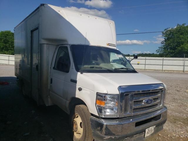 2021 Ford Econoline E350 Super Duty Cutaway Van