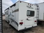 2014 Ford Econoline E450 Super Duty Cutaway Van