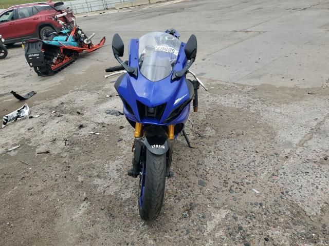 2025 Yamaha YZFR7