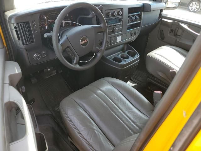 2013 GMC Savana Cutaway G3500