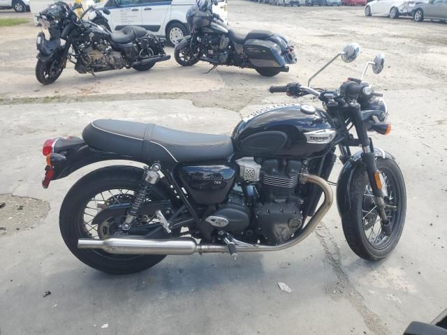 2022 Triumph Bonneville T100