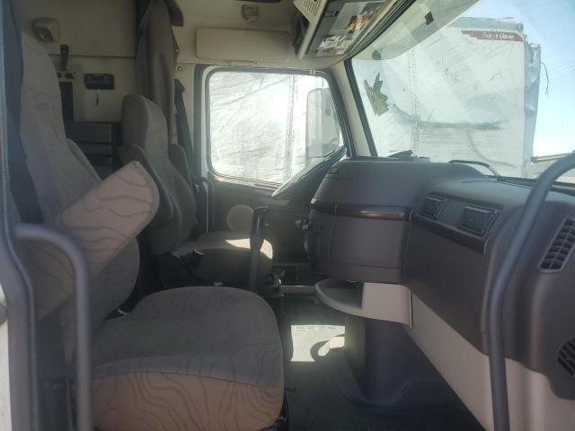 2012 Volvo VNL Semi Truck