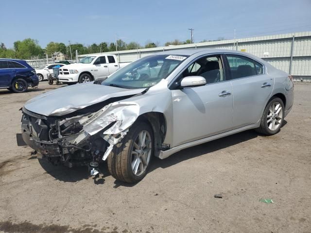 2010 Nissan Maxima S