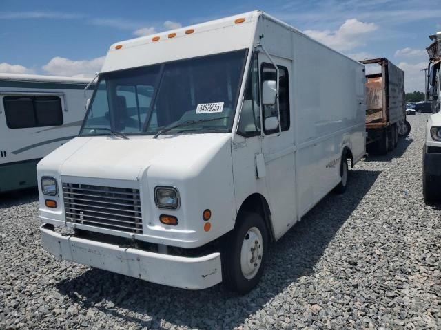 2005 Freightliner Chassis M Line WALK-IN Van
