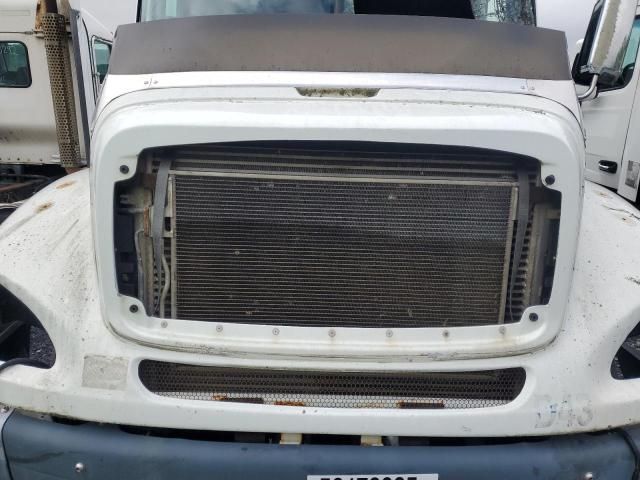2012 Freightliner Columbia 112 Semi Truck