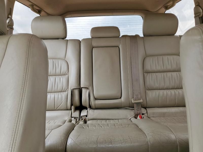 2003 Lexus LX 470
