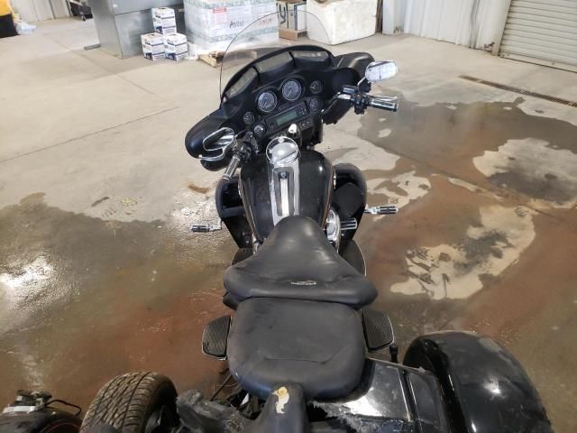 2011 Harley-Davidson Flhtcutg