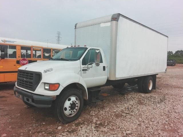2001 Ford F650 Super Duty