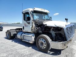 Salvage trucks for sale at Gastonia, NC auction: 2015 Freightliner Cascadia 125 Semi Truck