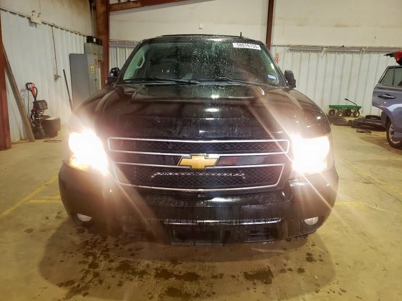2014 Chevrolet Suburban C1500 LT