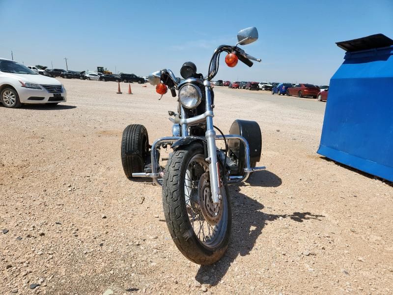 2001 Harley-Davidson XL883 Hugger