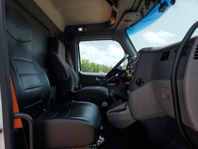 2017 Peterbilt 579 Semi Truck