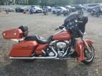 2011 Harley-Davidson Flhx