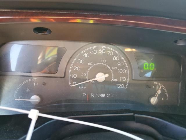 2003 Lincoln Town Car Executive