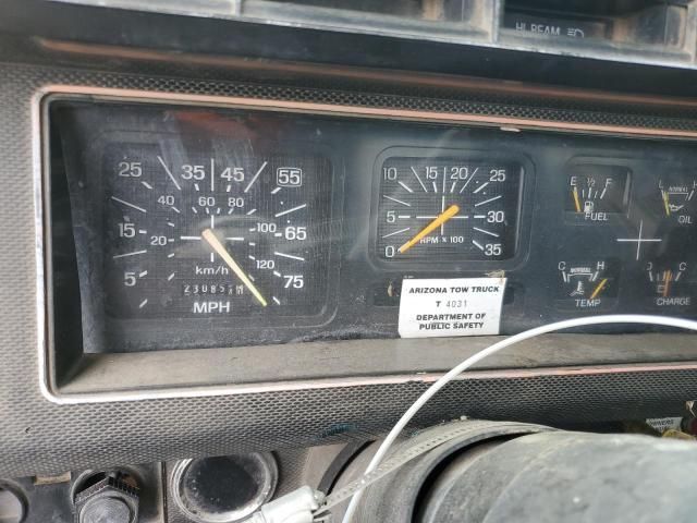1995 Ford F800