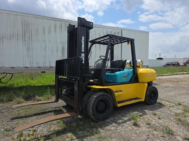 2000 Komatsu FG70