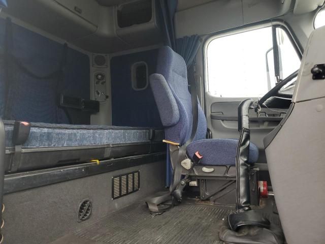 2012 Freightliner Columbia Semi Truck