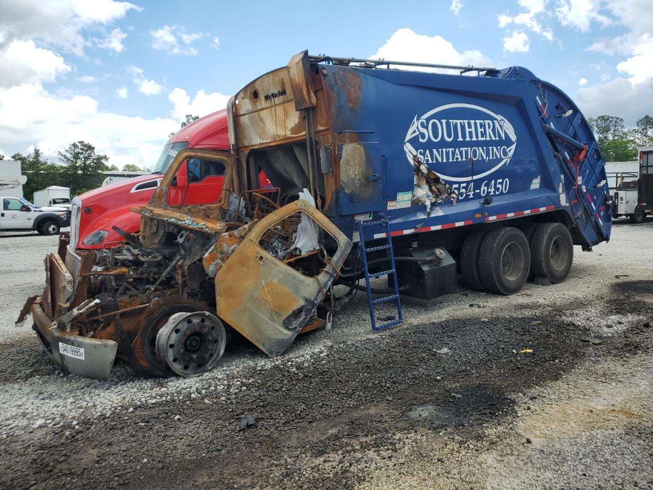 2017 Freightliner Business Class M2 Refuse Truck