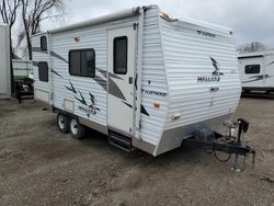 Salvage trucks for sale at Davison, MI auction: 2006 Fleetwood Mallard