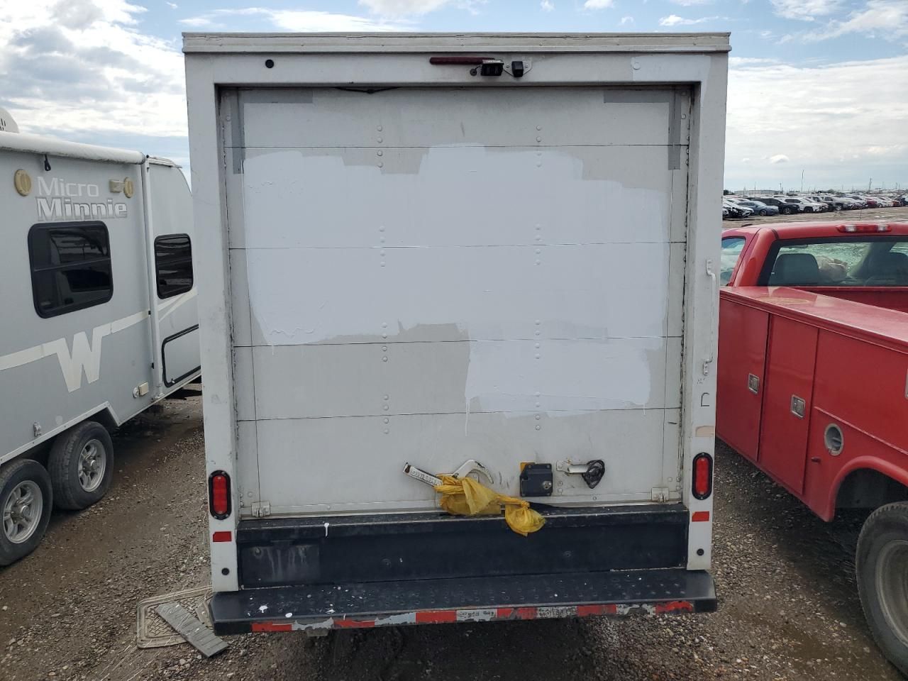 2020 GMC Savana Cutaway G3500