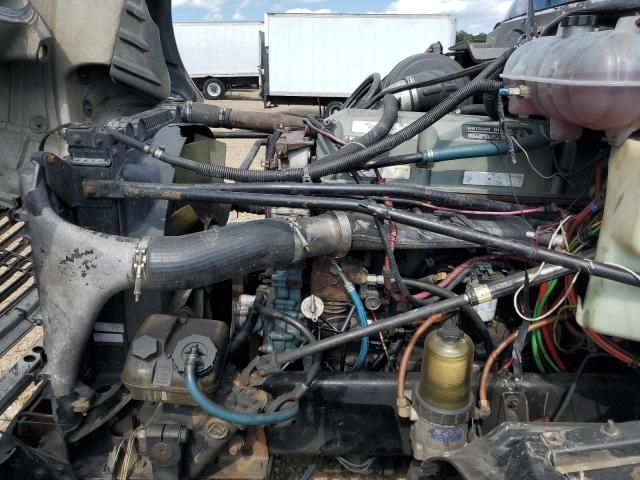 2006 Freightliner Columbia Semi Truck