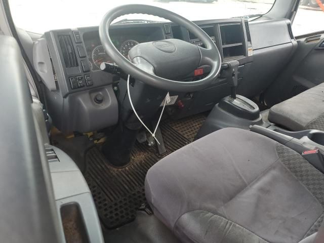 2013 Isuzu NPR HD
