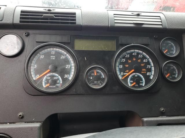 2016 Freightliner Cascadia 125 Semi Truck