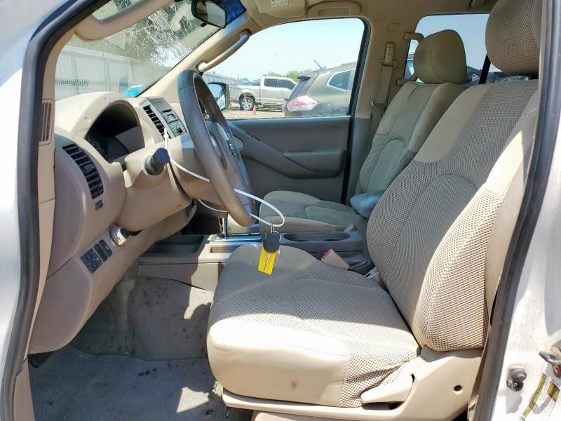 2009 Nissan Frontier Crew Cab SE