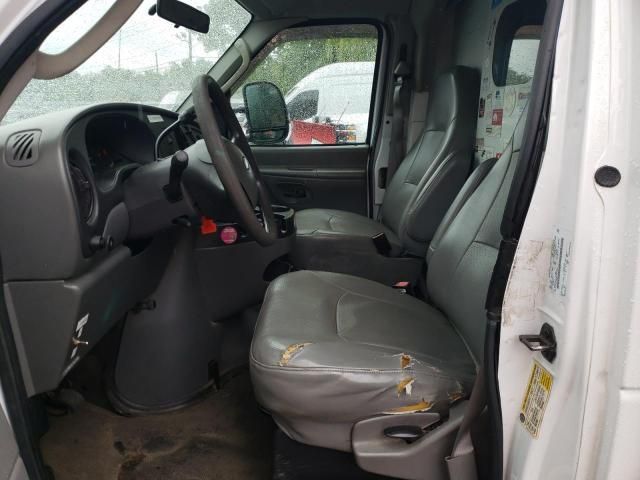 2006 Ford Econoline E350 Super Duty Cutaway Van