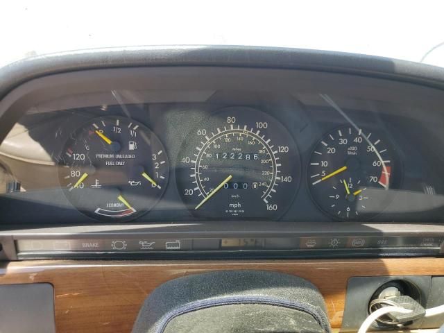 1990 Mercedes-Benz 300 SE