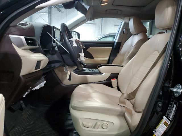 2021 Toyota Highlander XLE