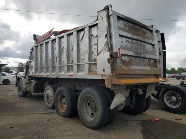2016 Freightliner Coronado Dump Truck
