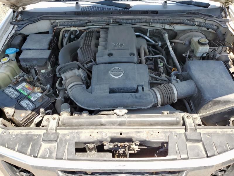 2009 Nissan Frontier Crew Cab SE