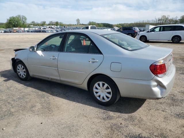 2005 Toyota Camry LE