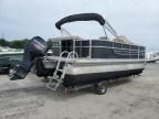 2014 Starcraft Co Boat
