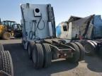 2006 Freightliner Columbia 120 Semi Truck