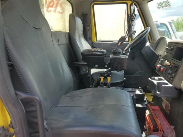 2010 International 7500 Refuse Truck
